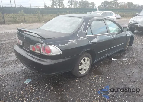 2000 Honda Accord 2.3 Lx из США, поврежденный, VIN 1HGCG6650YA069308